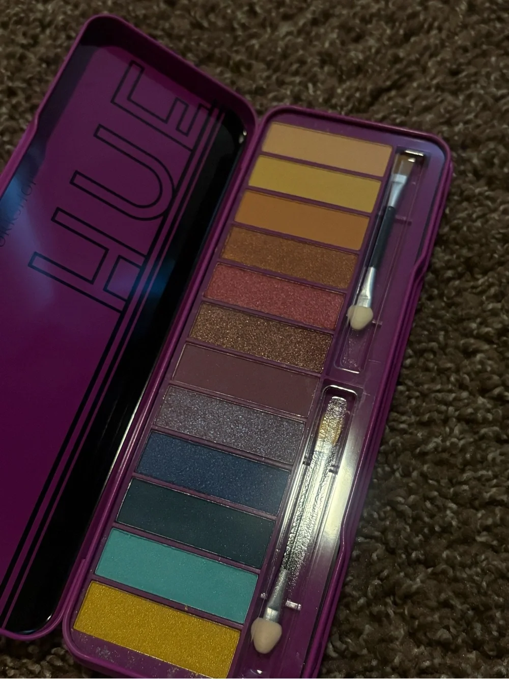 HUe Purple Eyeshadow Palette - Multicolor Shimmer & Matte Set
